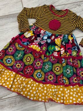 Sage & Lilly Dress Size 6 boho with flower appliqué